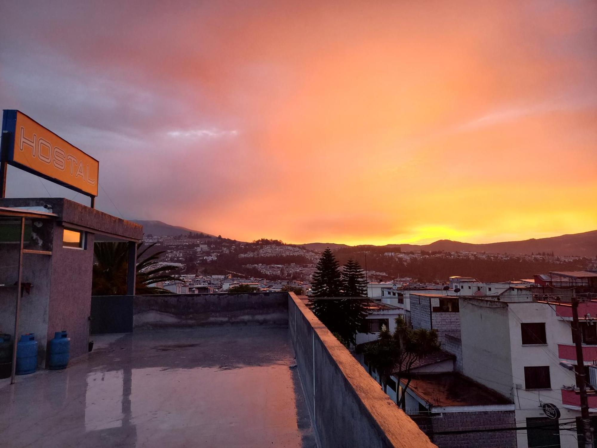 El Vergel Norte Quito Exterior photo